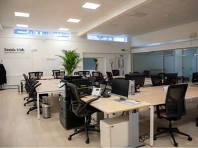 Image of an office space available to book and rent