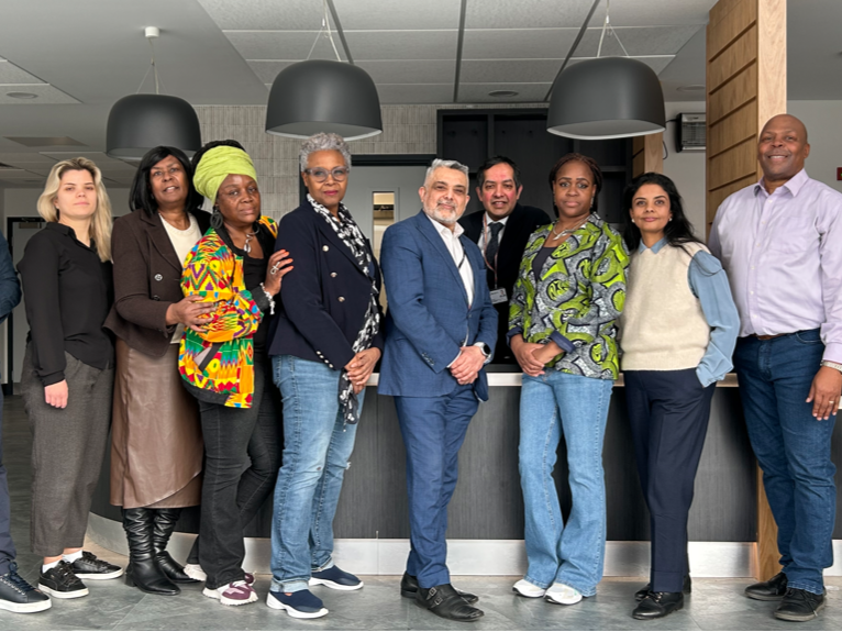 Picture Palace signing